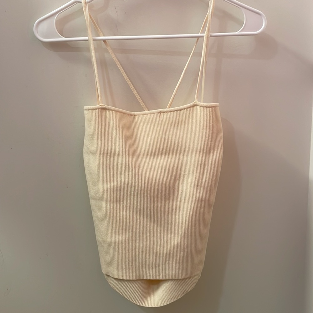Cream ribbed halter top 🍨 - Picture 4 of 4